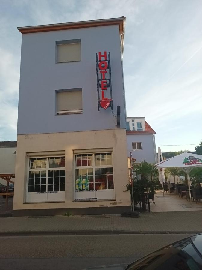 Hotel Bruchsaler Herz ภายนอก รูปภาพ